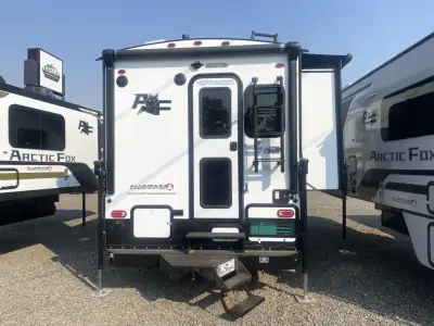 2027 Northwood Mfg ARCTIC FOX 811 photo 2