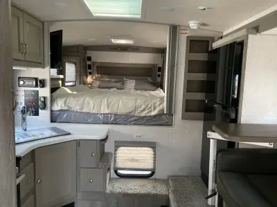 2027 Northwood Mfg ARCTIC FOX 811 photo 6