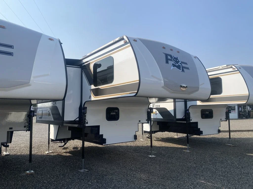 2027 Northwood Mfg ARCTIC FOX 811 exterior