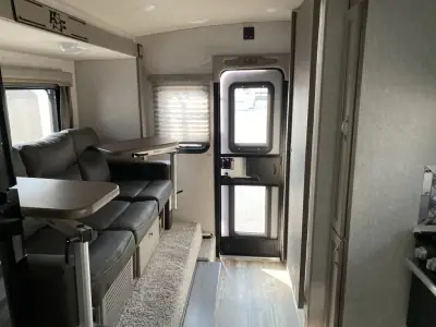 2027 Northwood Mfg ARCTIC FOX 811 photo 7