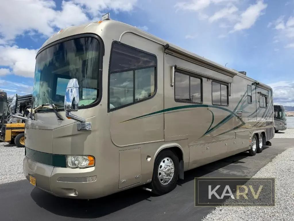 2006 Monaco Executive 40 Rainier IIIR exterior