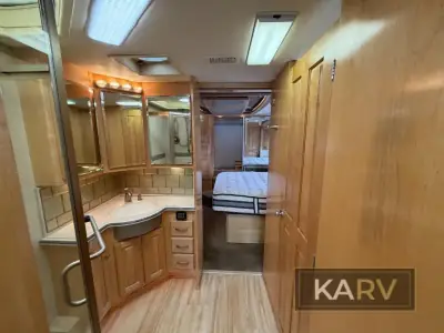 2006 Monaco Executive 40 Rainier IIIR photo 28