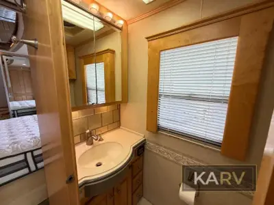 2006 Monaco Executive 40 Rainier IIIR photo 32