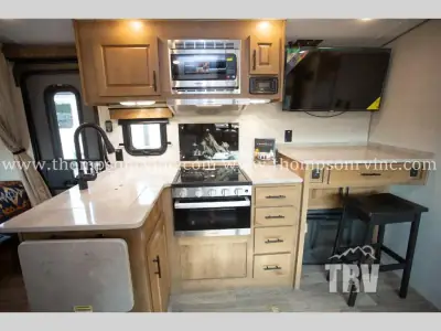 2027 Outdoors Creek Side Titanium Series 17SBS photo 9