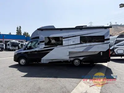 2026 Tiffin Motorhomes Wayfarer photo 4