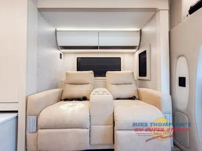 2026 Tiffin Motorhomes Wayfarer photo 17