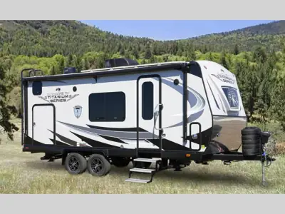 2025 Outdoors Creek Side Titanium Series 19CK photo 2