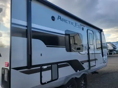 2026 Northwood Mfg ARCTIC FOX EDGE 22GT photo 2