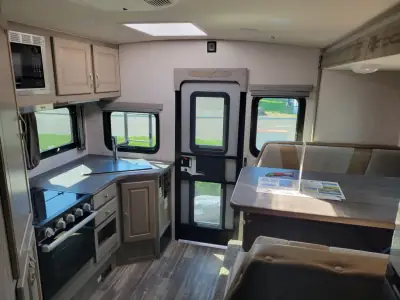 2026 Northwood Mfg ARCTIC FOX 992 photo 7