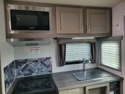 2026 Northwood Mfg ARCTIC FOX 865 photo 14